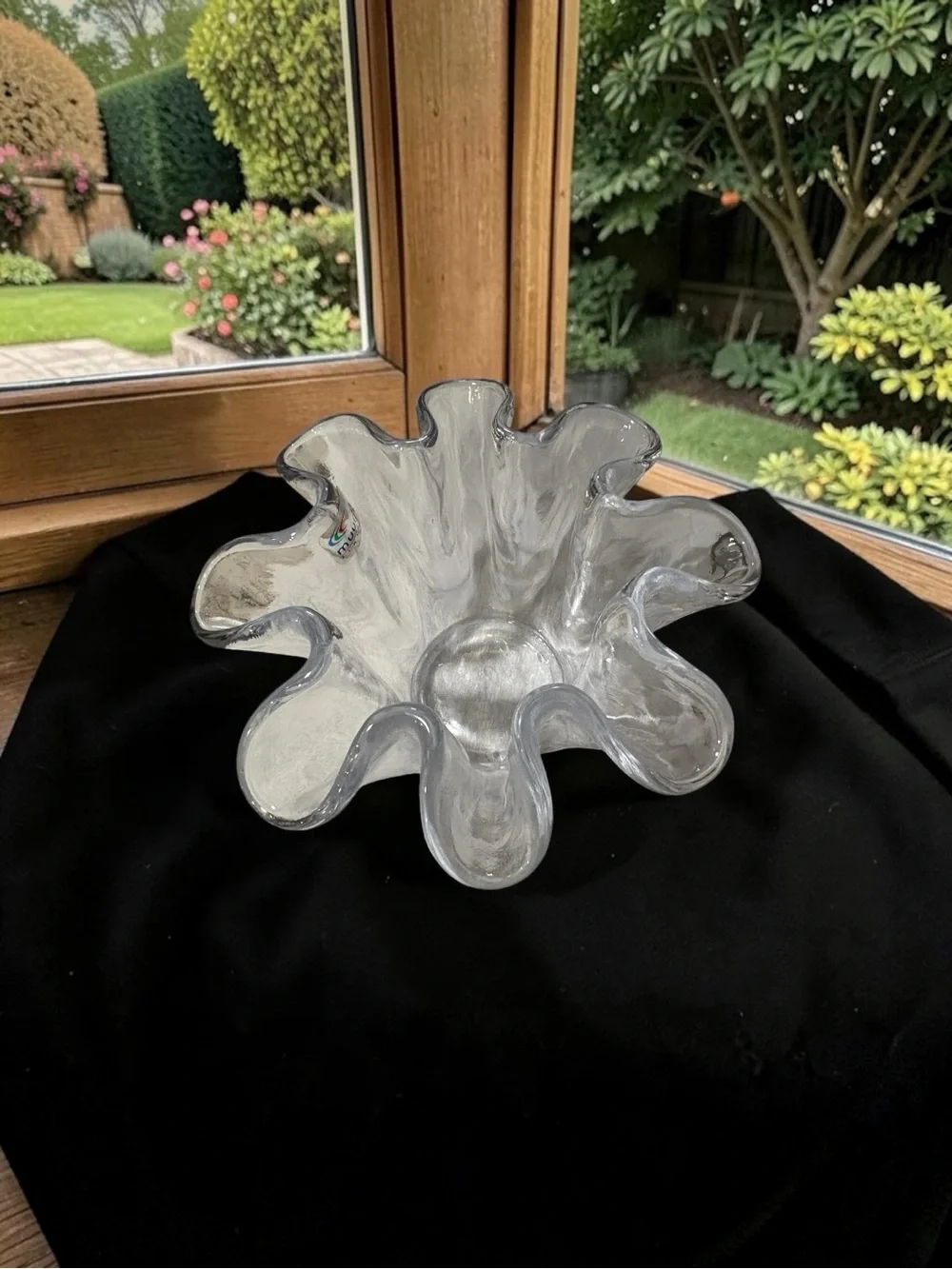 Eva Muurla Scandinavian Hand Blown Art Glass Vase~Finland Vintage ~ NWT